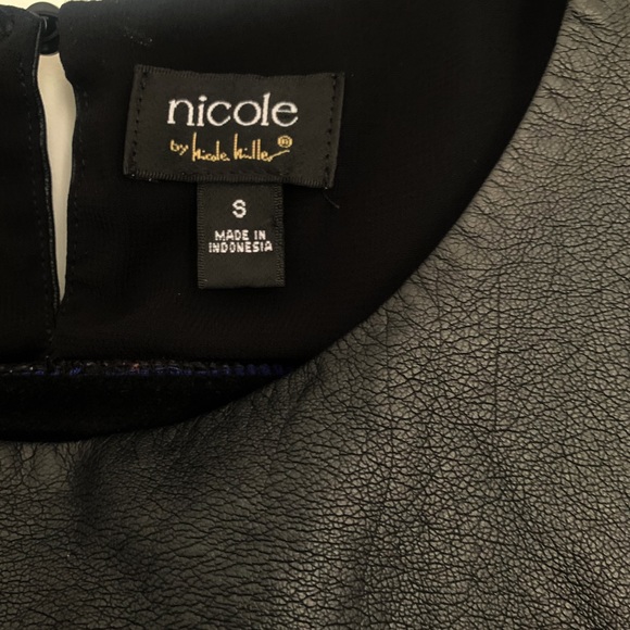 Nicole Miller Top Size Small - Picture 6 of 6